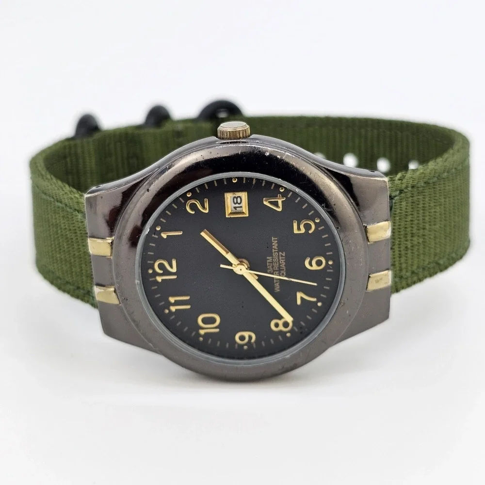Men's Watch 37MM Black Dial Date‎ New Army Green Nylon Bands New Battery